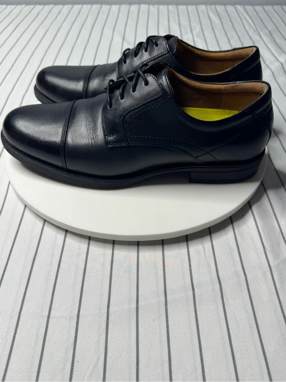 N/A sleek black